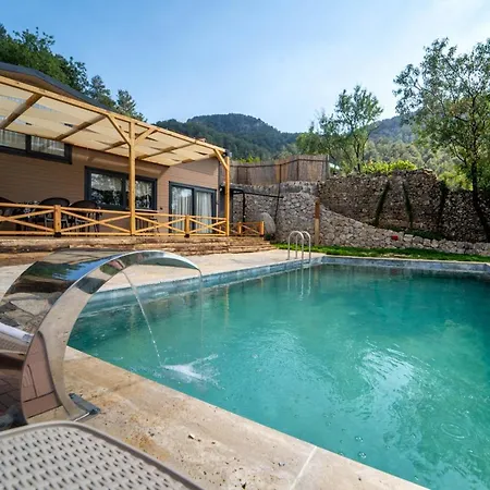 Apartament Amazing With Pool And Jacuzzi In *